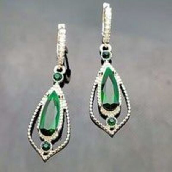 The Emerald Empire  925 Silver Emerald drop Earrings - Picture 2 of 4